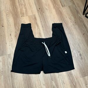 Vuori Performance Joggers in Black